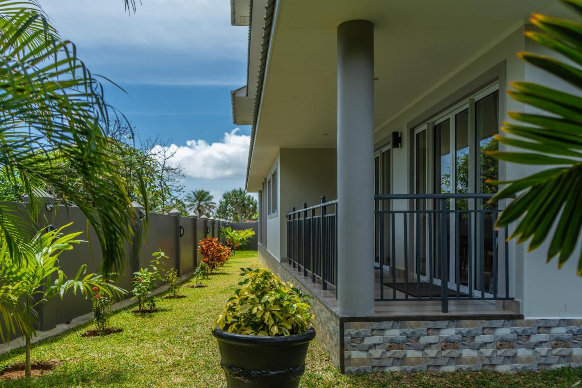 Summer Sand Holiday Apartments Beau Vallon  Exterior foto